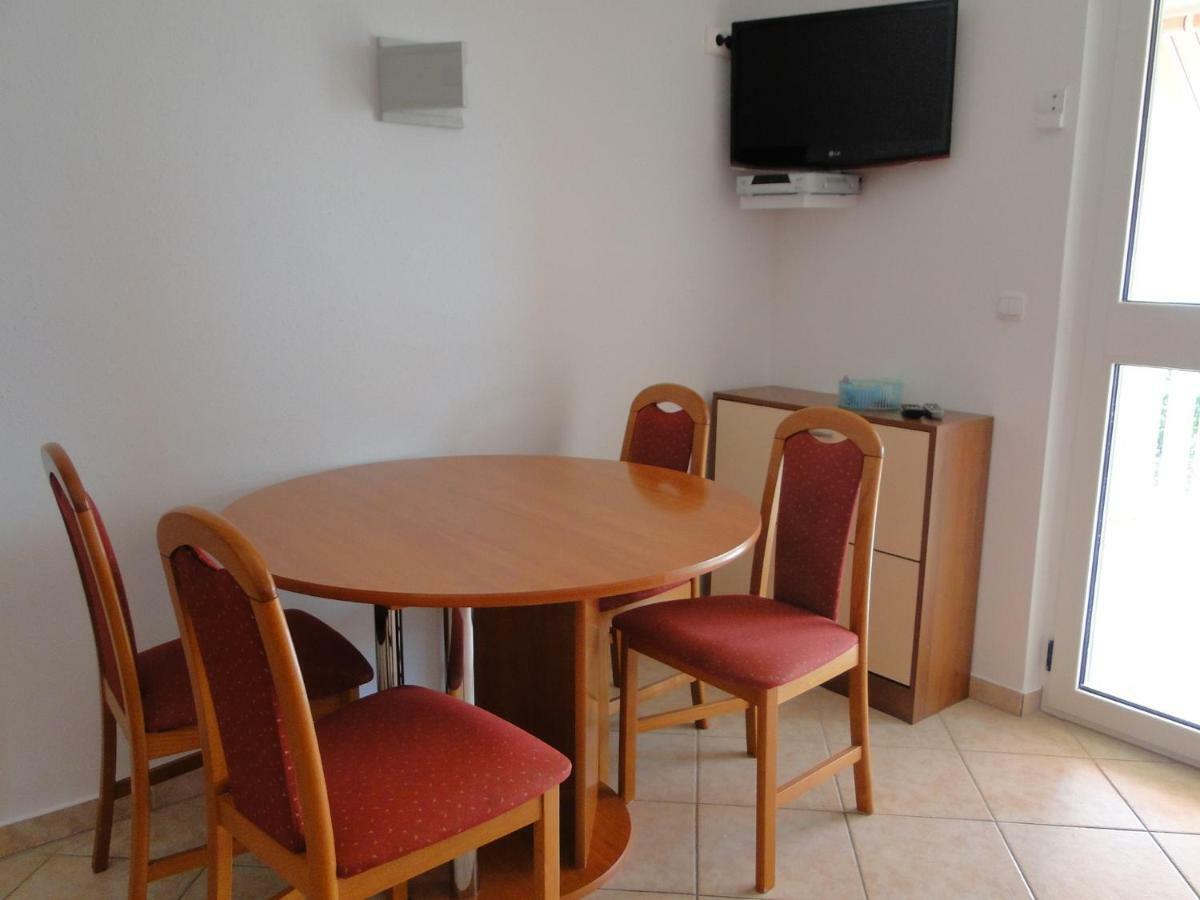 Apartamento Zele Dolac Exterior foto